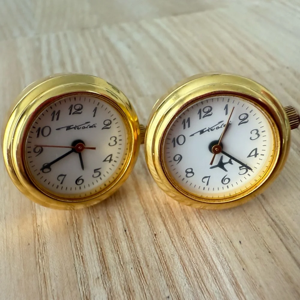 Vivaldi mens gold tone watch cuff links NEW BATTERIES